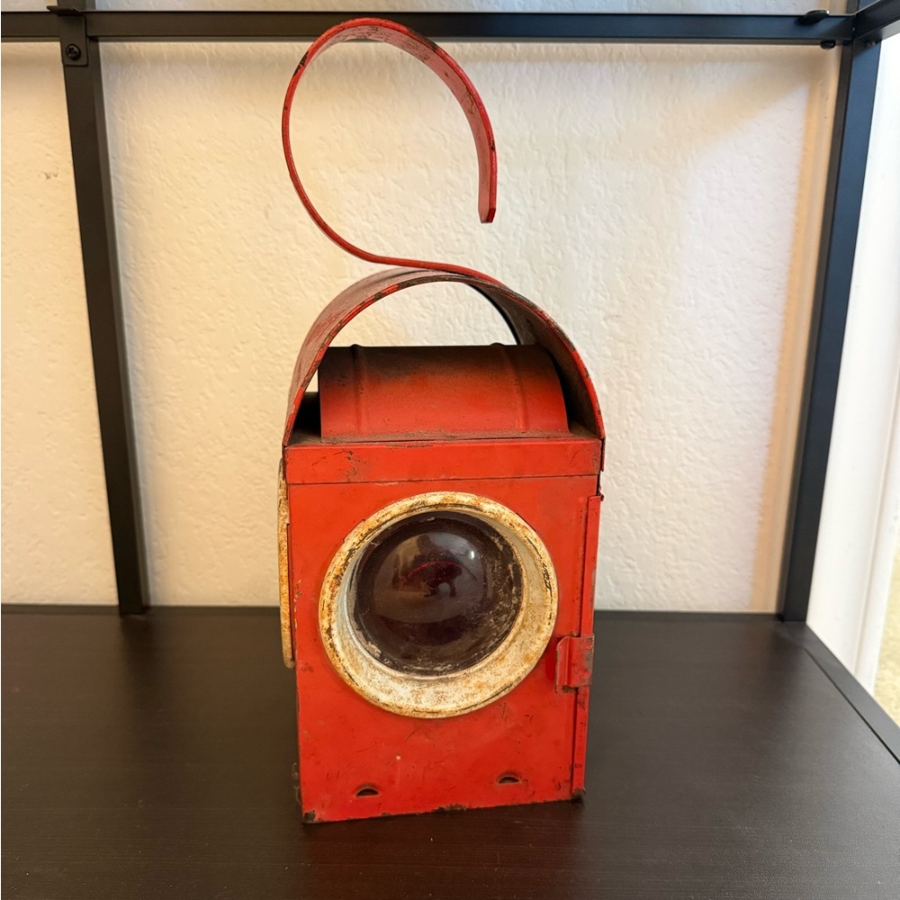 Vintage Chalwyn Oil Kerosene Railway Lantern Signal w/ Burner  Made in England